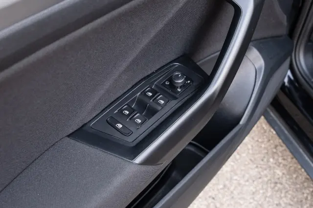 Image of Volkswagen T-Roc 110kW