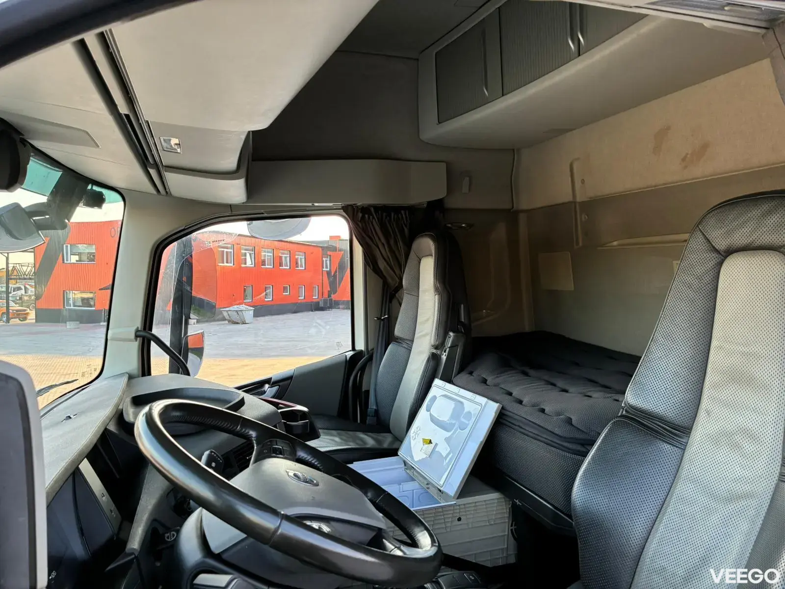 Volvo FH 540 6x4 HYDRAULICS / RETARDER / TANDEM AXLE LIFT  405kW