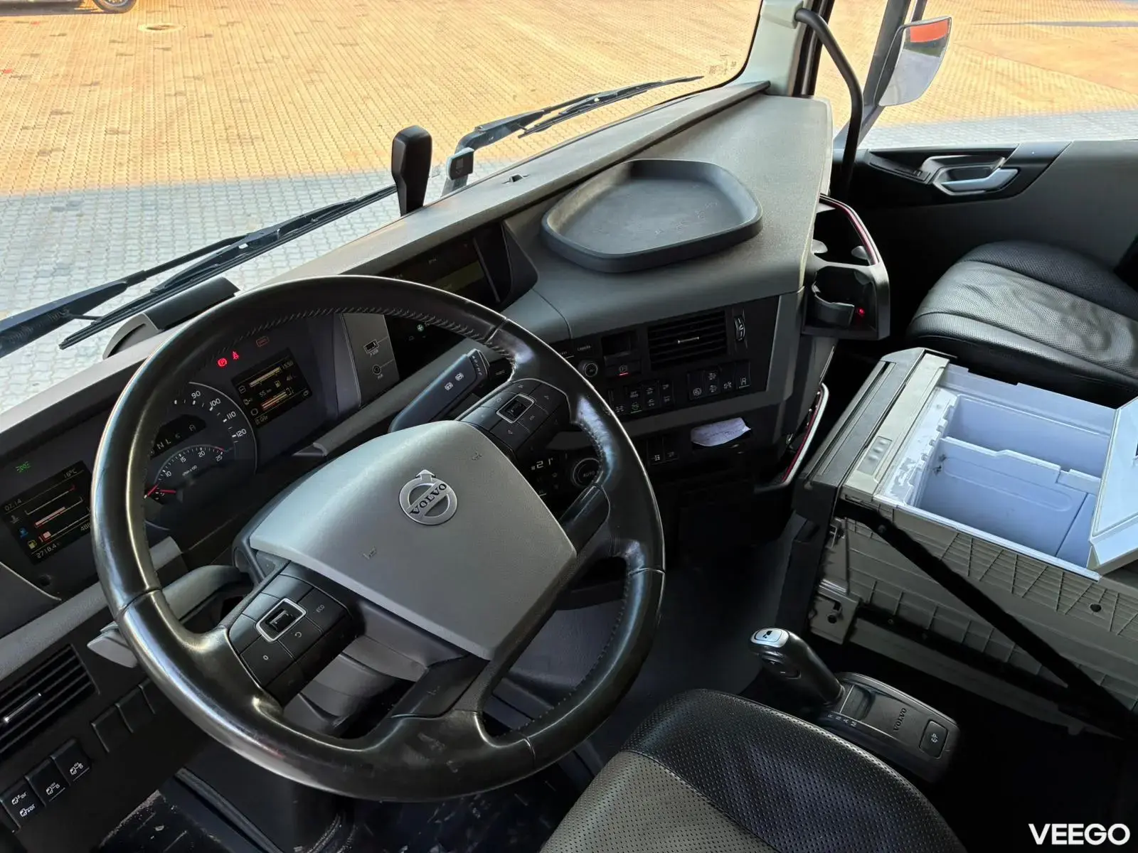 Volvo FH 540 6x4 HYDRAULICS / RETARDER / TANDEM AXLE LIFT  405kW