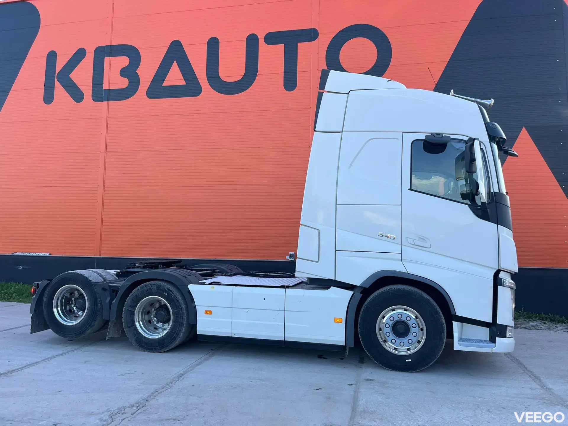 Volvo FH 540 6x4 HYDRAULICS / RETARDER / TANDEM AXLE LIFT  405kW
