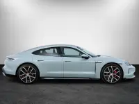 Porsche Taycan 4S 440kW thumbnail