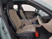 Porsche Taycan 4S 440kW thumbnail