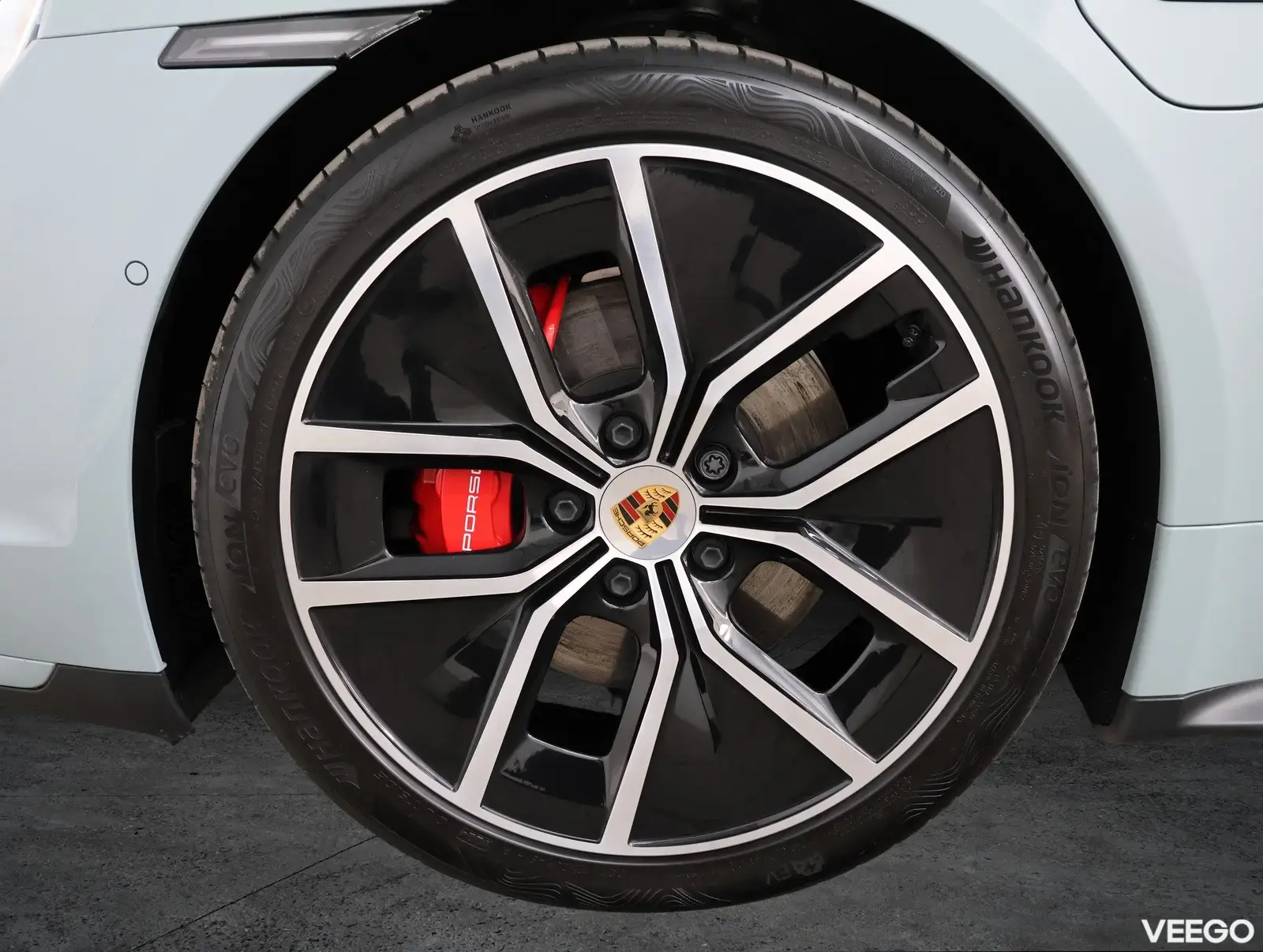 Porsche Taycan 4S 440kW