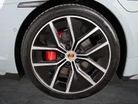 Porsche Taycan 4S 440kW thumbnail