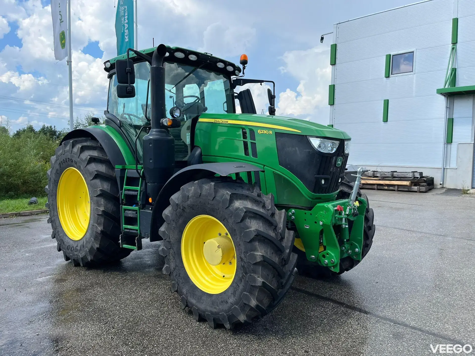 John Deere 6230R 169kW