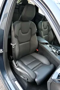 Volvo XC60 AWD INSCRIPTION XENIUM INTELLI FULL 2 293kW thumbnail