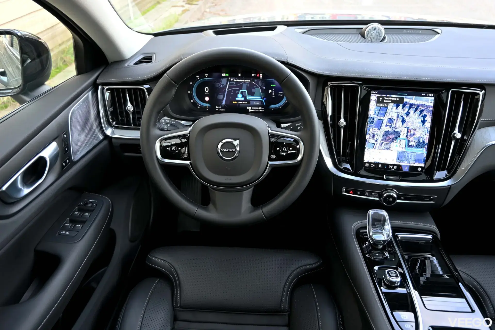 Volvo S60 AWD B&W LUXURY+ ULTIMATE DARK XENIUM INTELLI 2 335kW