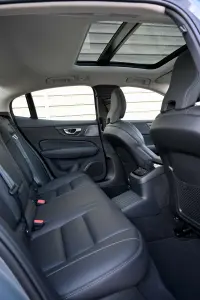Volvo S60 AWD B&W LUXURY+ ULTIMATE DARK XENIUM INTELLI 2 335kW thumbnail