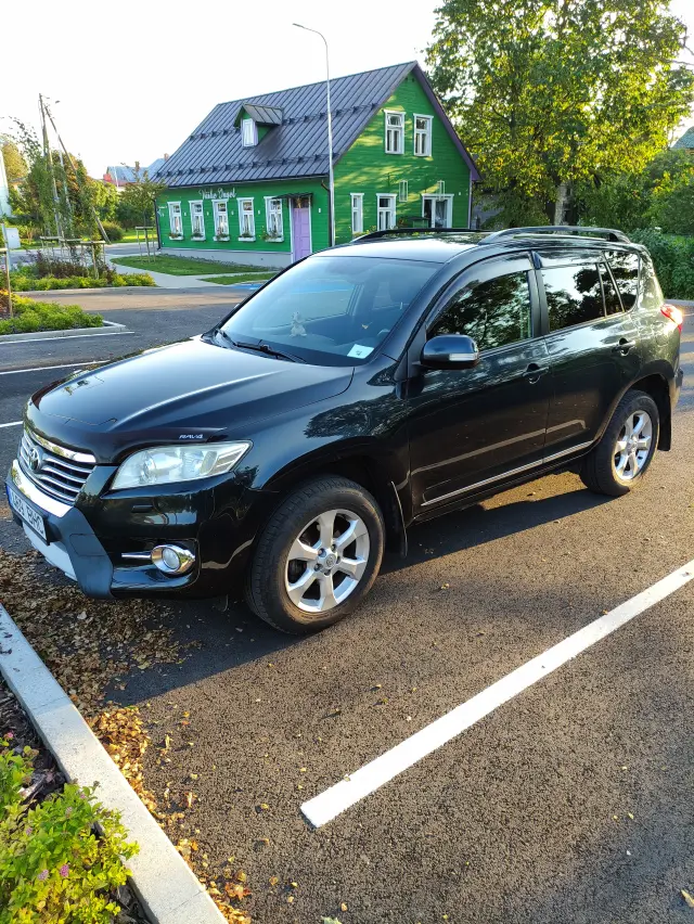 Image of Toyota RAV4 2.0 116kW
