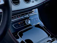 Mercedes-Benz E220 2.0 143kW thumbnail