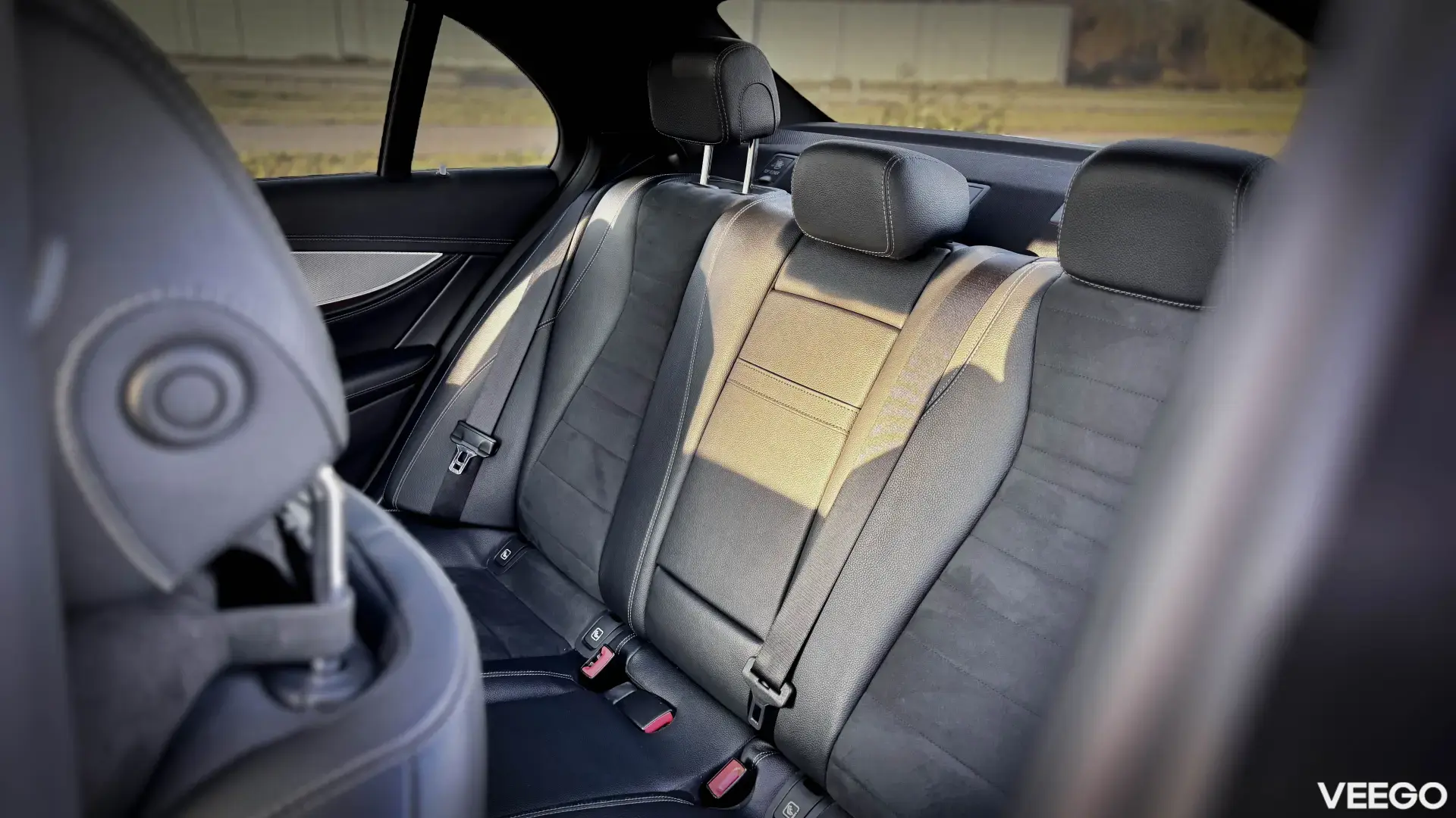 Mercedes-Benz E220 2.0 143kW