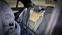 Mercedes-Benz E220 2.0 143kW thumbnail