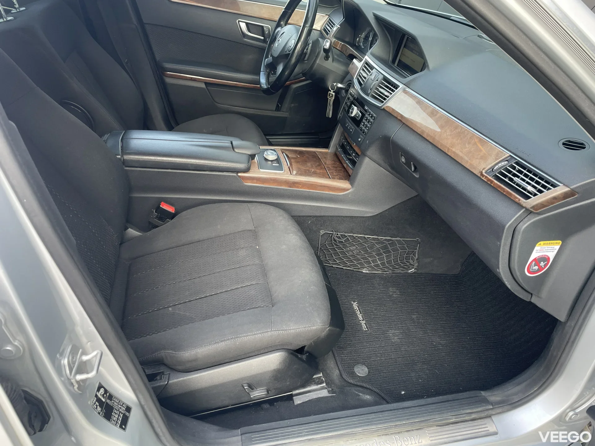 Mercedes-Benz E220 2.1 125kW