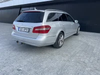 Mercedes-Benz E220 2.1 125kW thumbnail