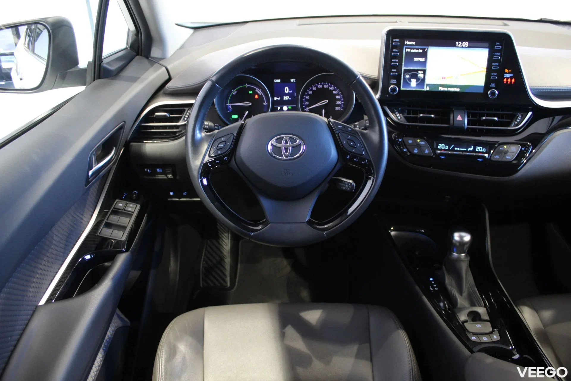 Toyota C-HR Luxury 2 112kW