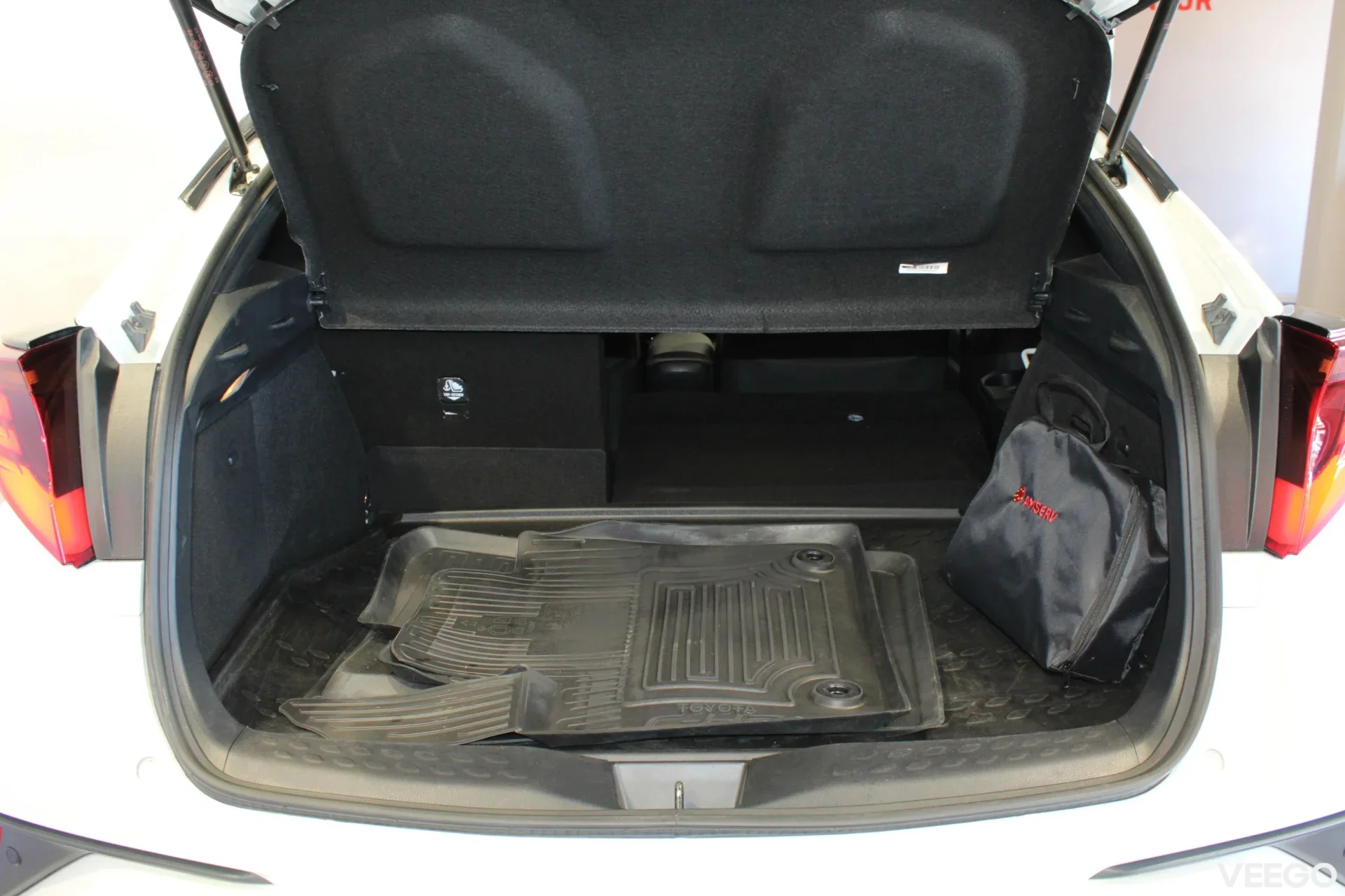 Toyota C-HR Luxury 2 112kW
