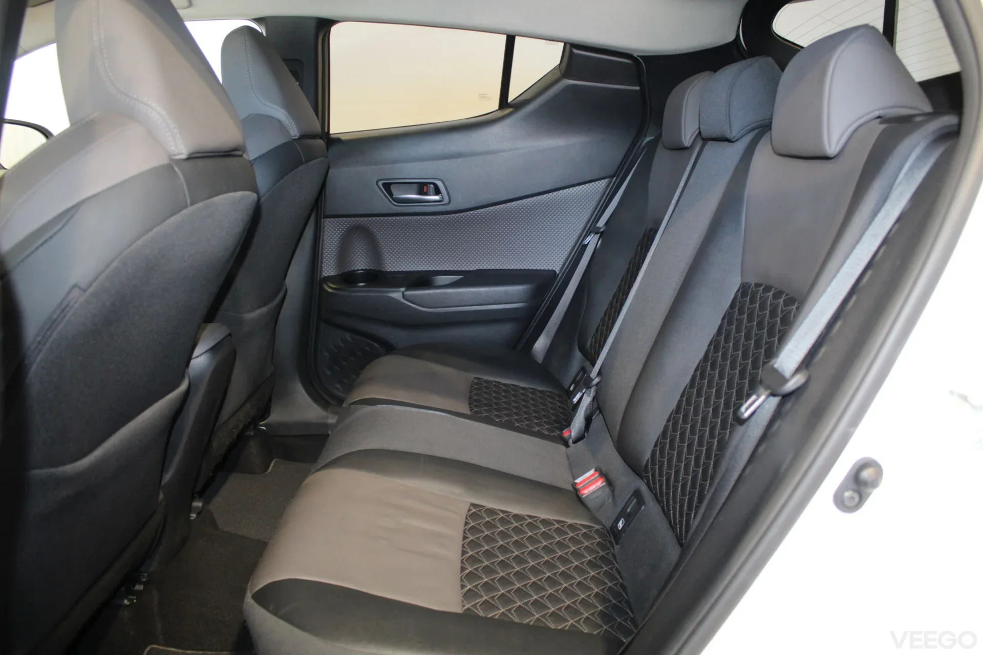 Toyota C-HR Luxury 2 112kW