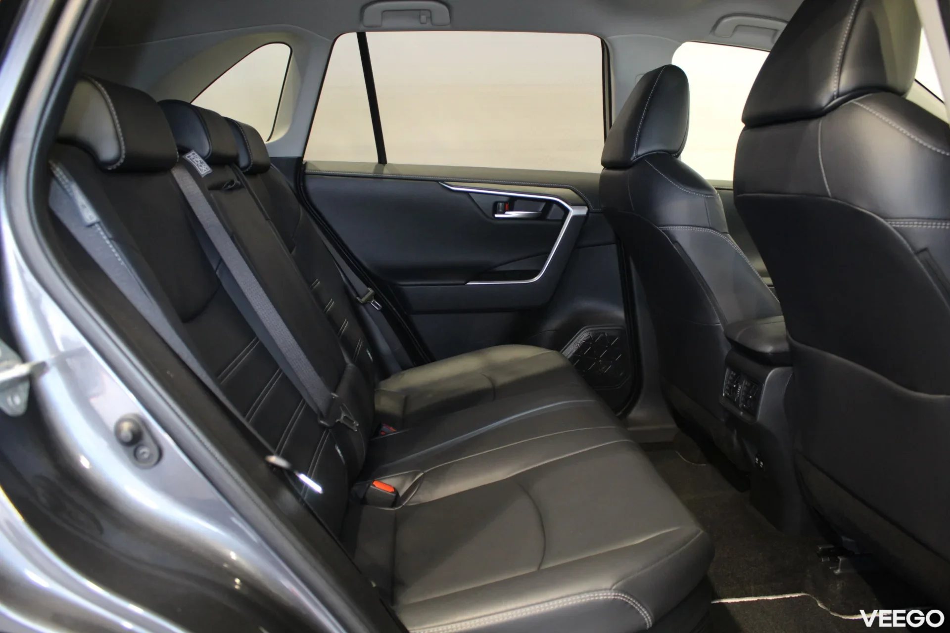 Toyota RAV4 Premium AWD 2.5 131kW