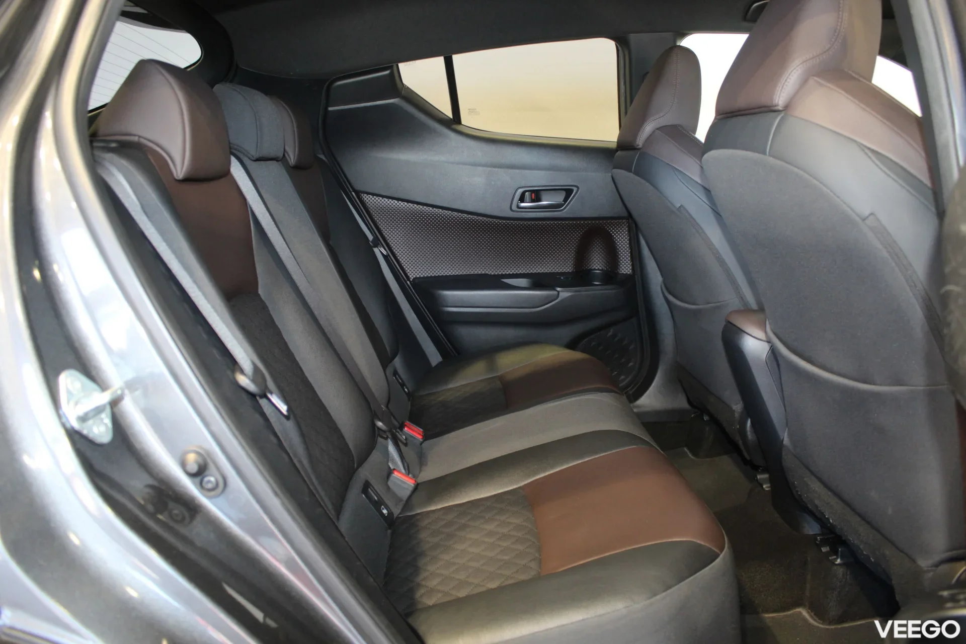 Toyota C-HR Luxury Plus 1.2 85kW