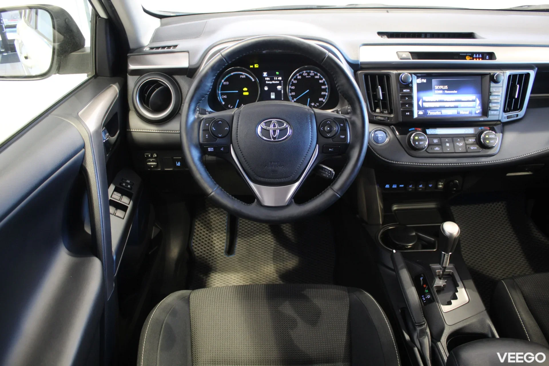 Toyota RAV4 Luxury Plus AWD 2.5 114kW