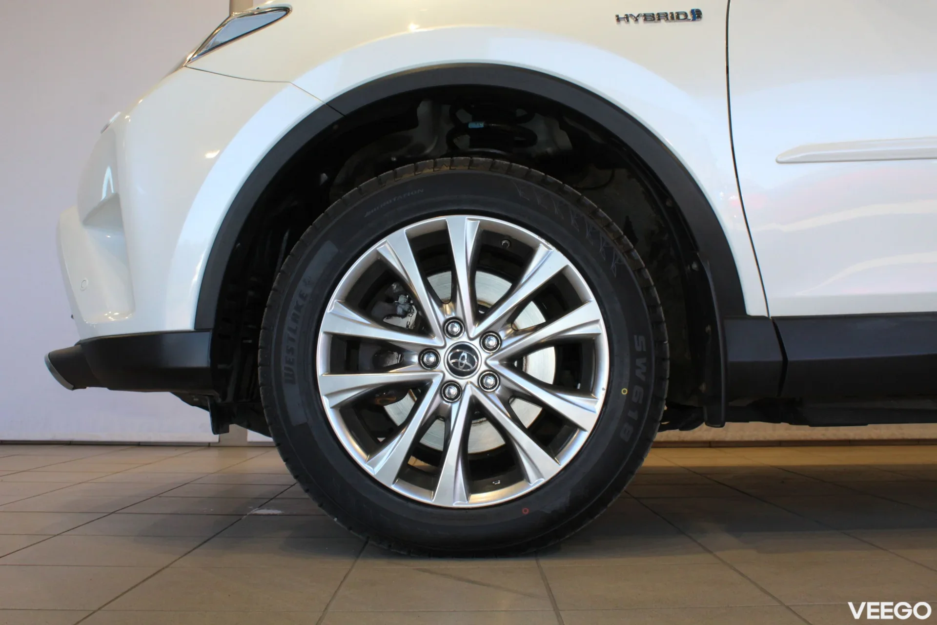Toyota RAV4 Luxury Plus AWD 2.5 114kW