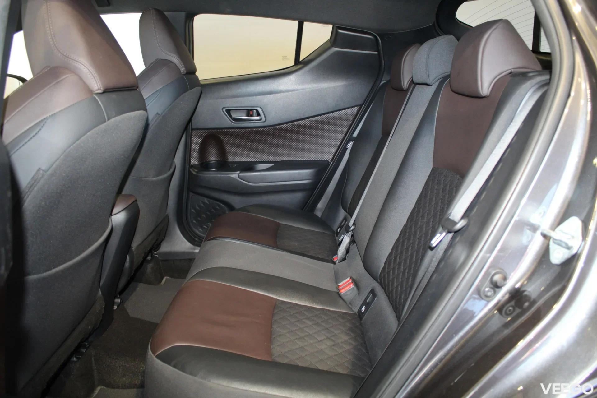 Toyota C-HR Luxury Plus 1.2 85kW