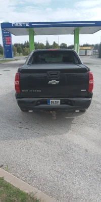Chevrolet Avalanche 5.3 235kW thumbnail
