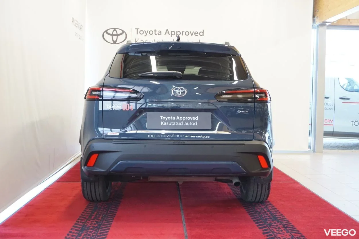 Toyota Corolla Luxury 2 98kW
