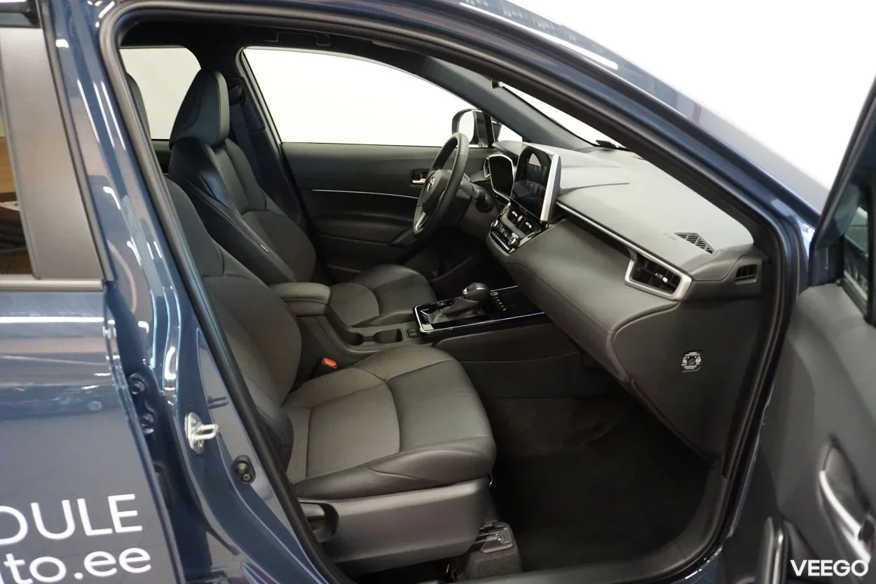 Toyota Corolla Luxury 2 98kW