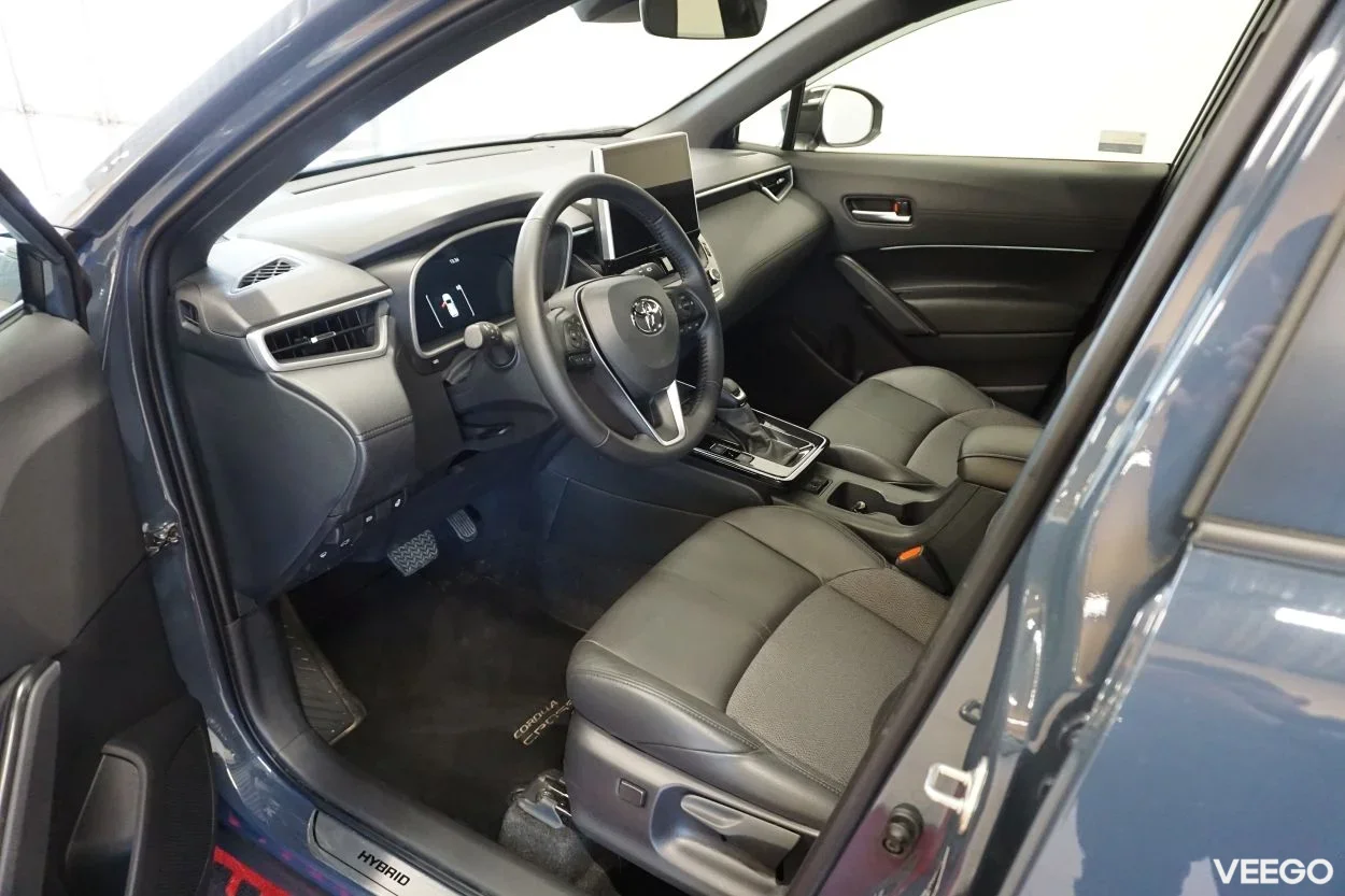Toyota Corolla Luxury 2 98kW