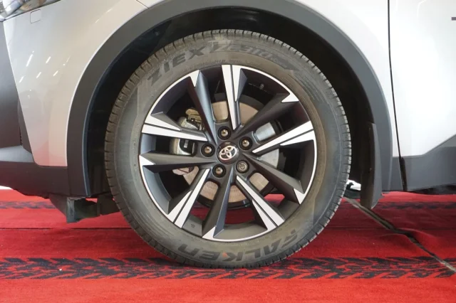 Image of Toyota C-HR Style + Technology Pack 1.8 72kW