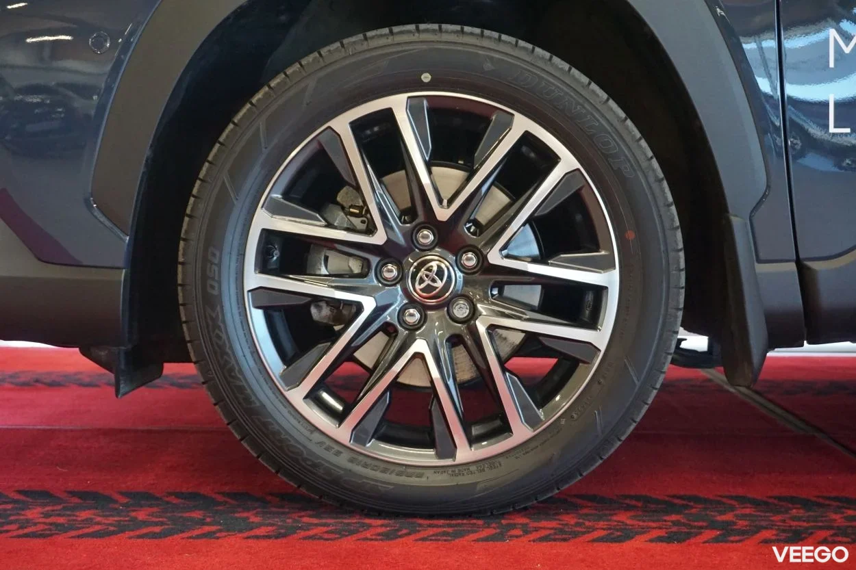 Toyota Corolla Luxury 2 98kW
