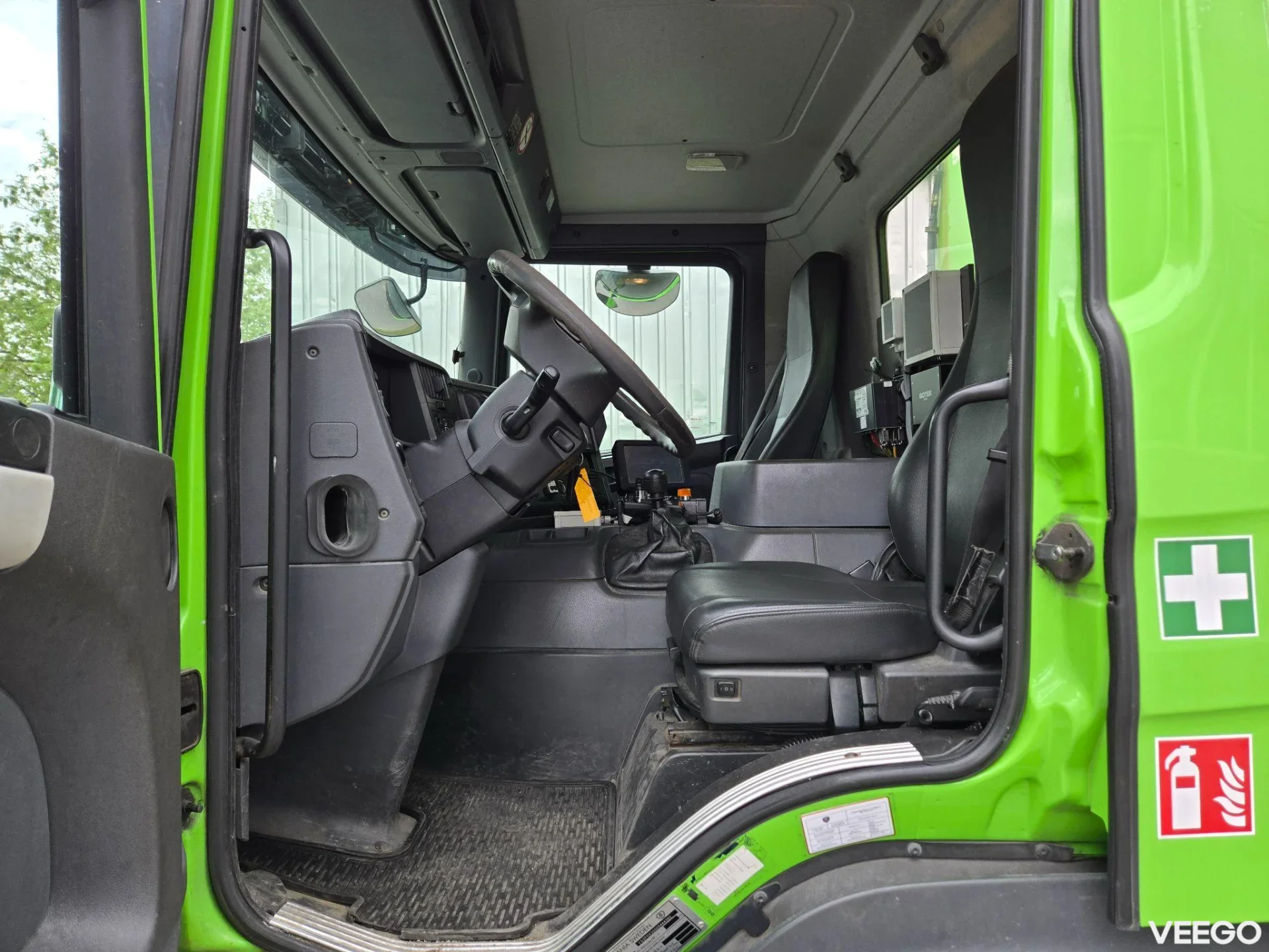 SCANIA P320 235kW