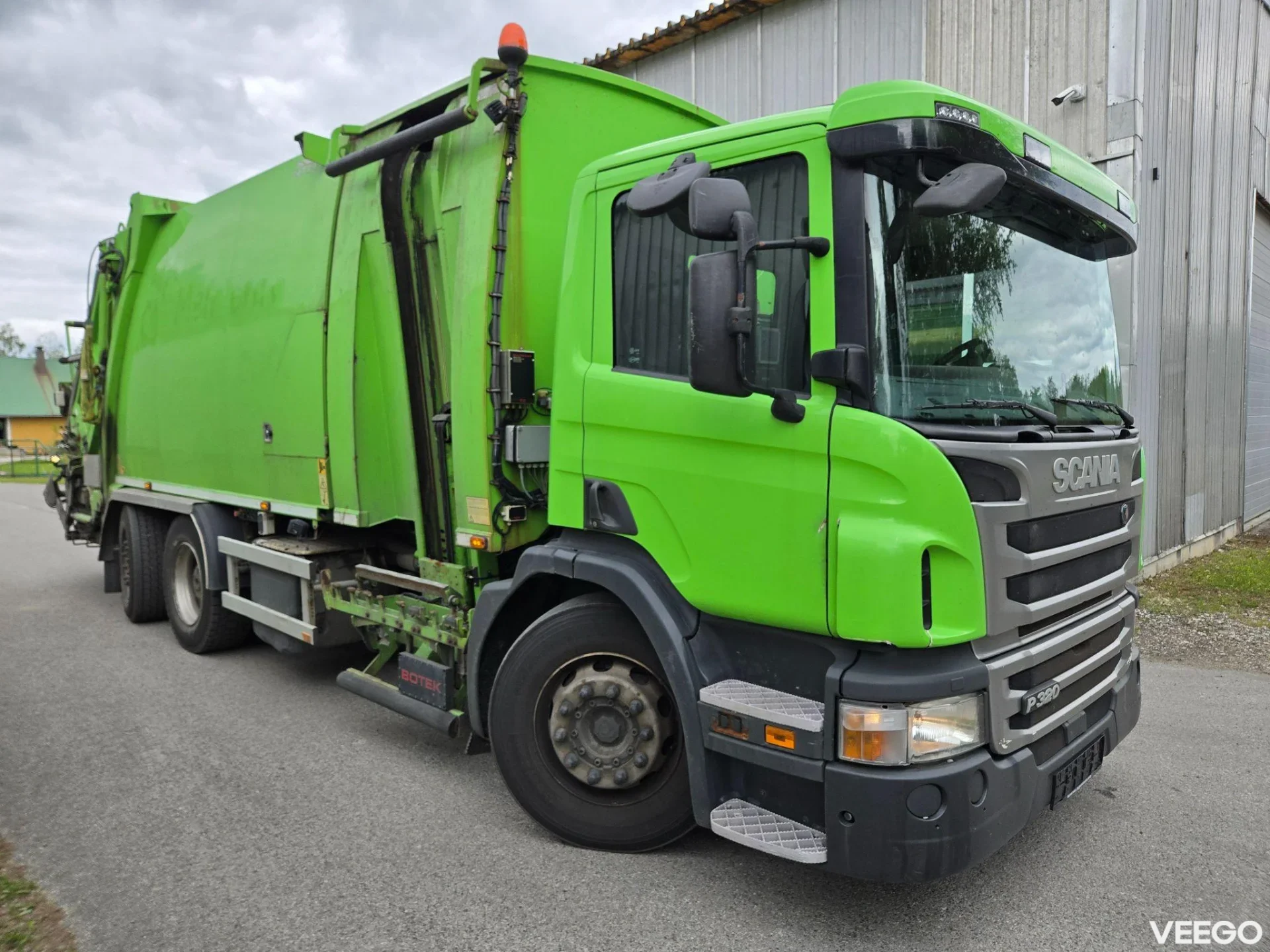 SCANIA P320 235kW