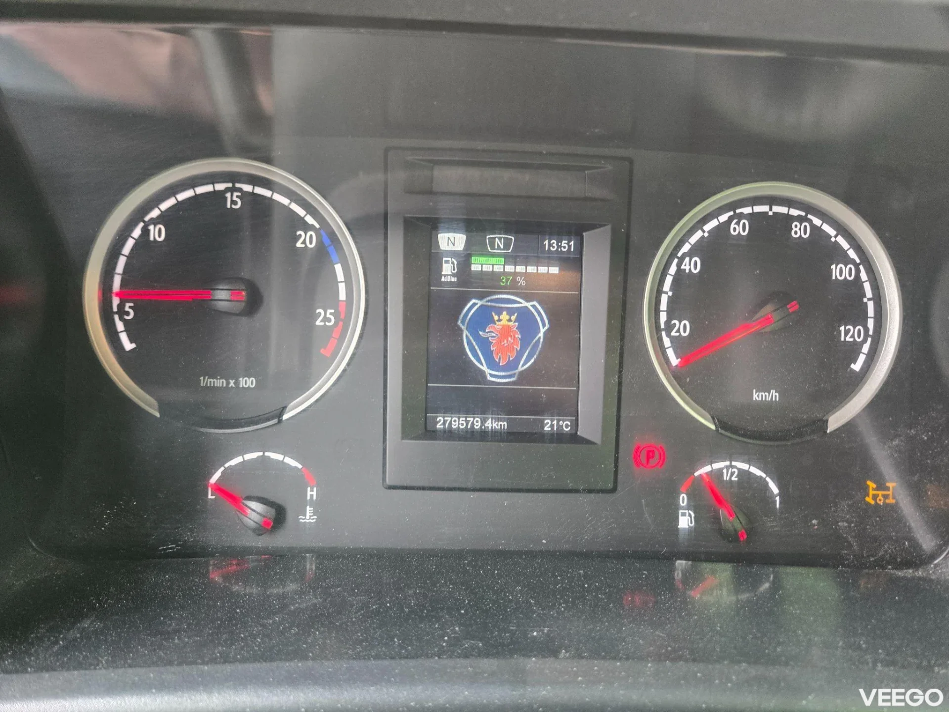 SCANIA P320 235kW