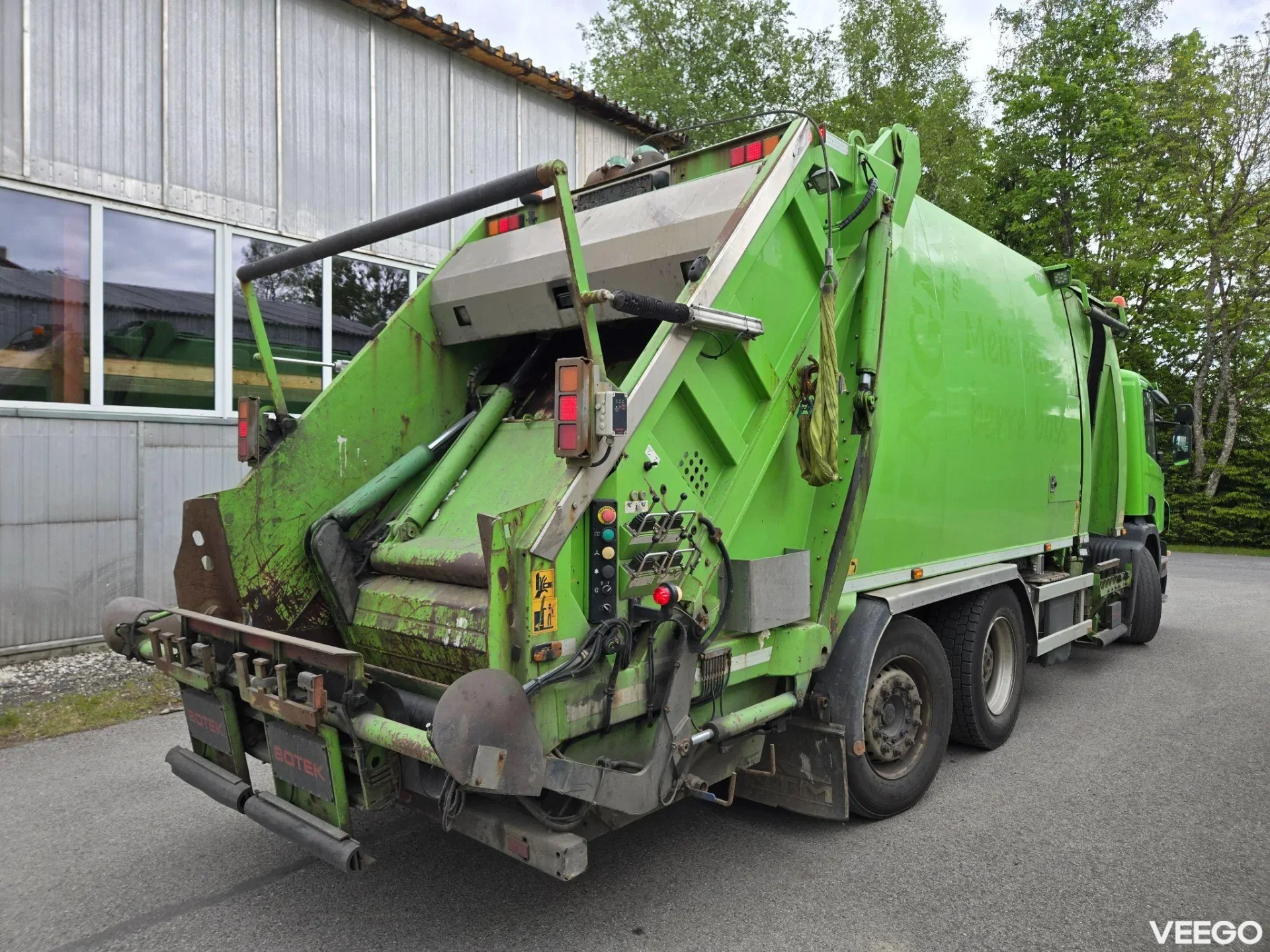 SCANIA P320 235kW