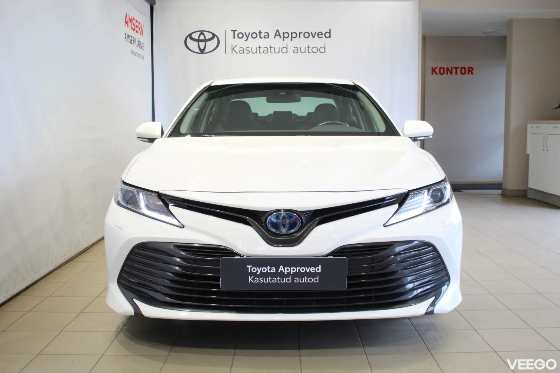 Toyota Camry Luxury Business 2.5 131kW