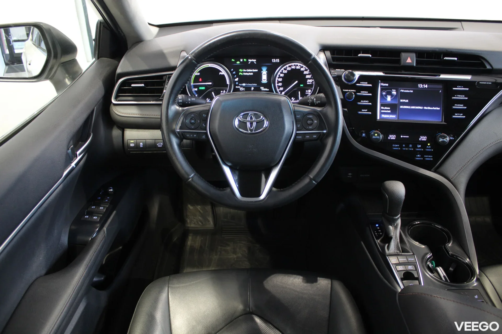 Toyota Camry Luxury Business 2.5 131kW