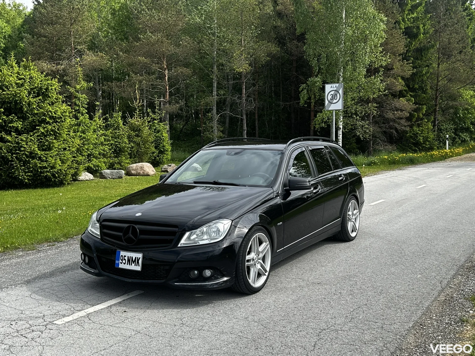 Mercedes-Benz C180 2.1 88kW