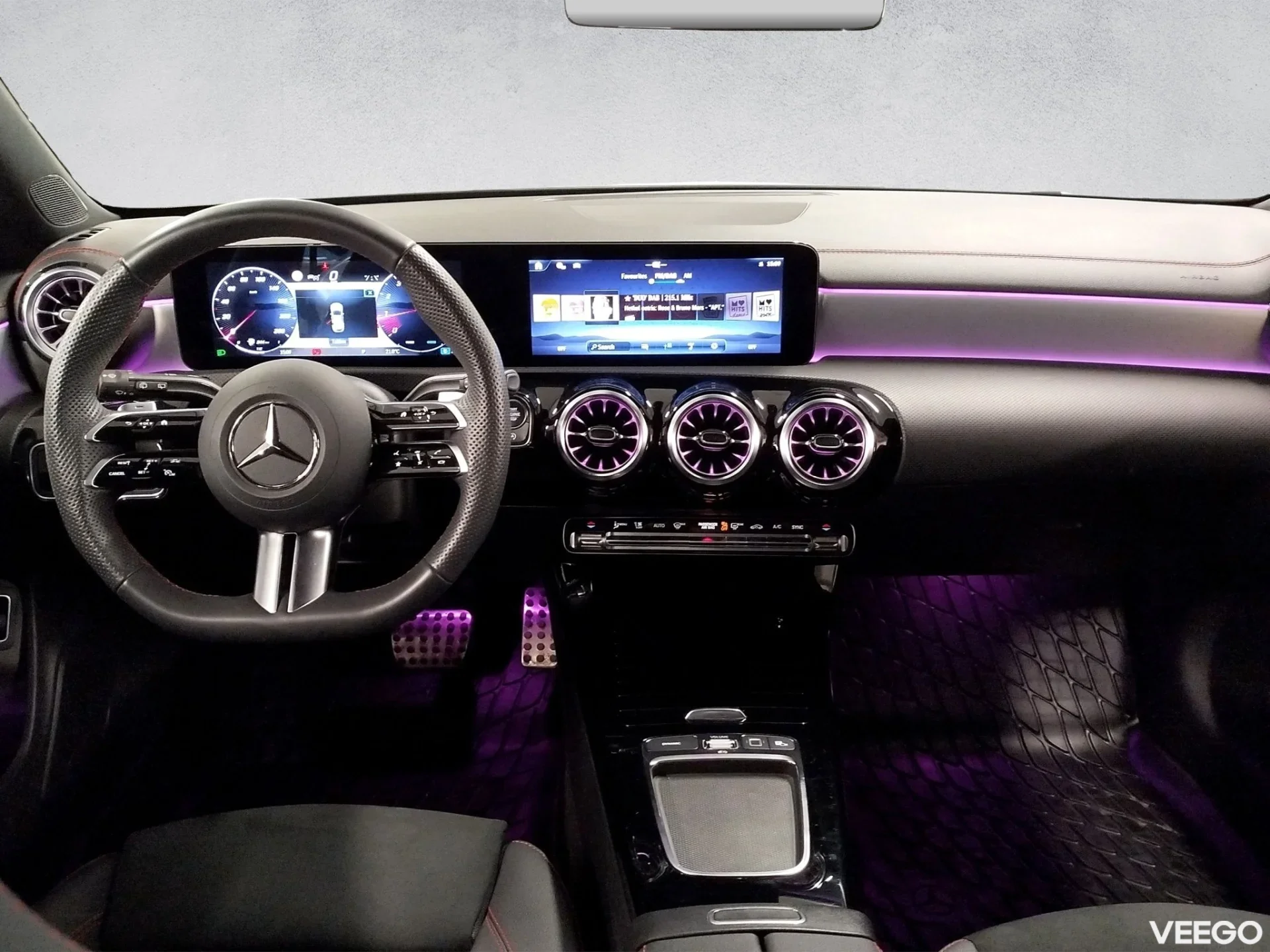 Mercedes-Benz CLA200 MHEV AMG Shooting Brake