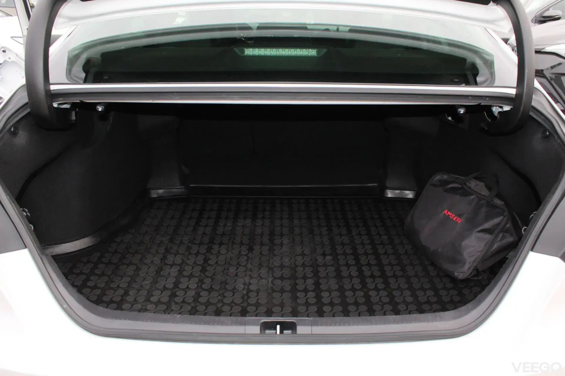 Toyota Camry Luxury Business 2.5 131kW