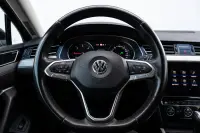 Volkswagen Passat 110kW thumbnail