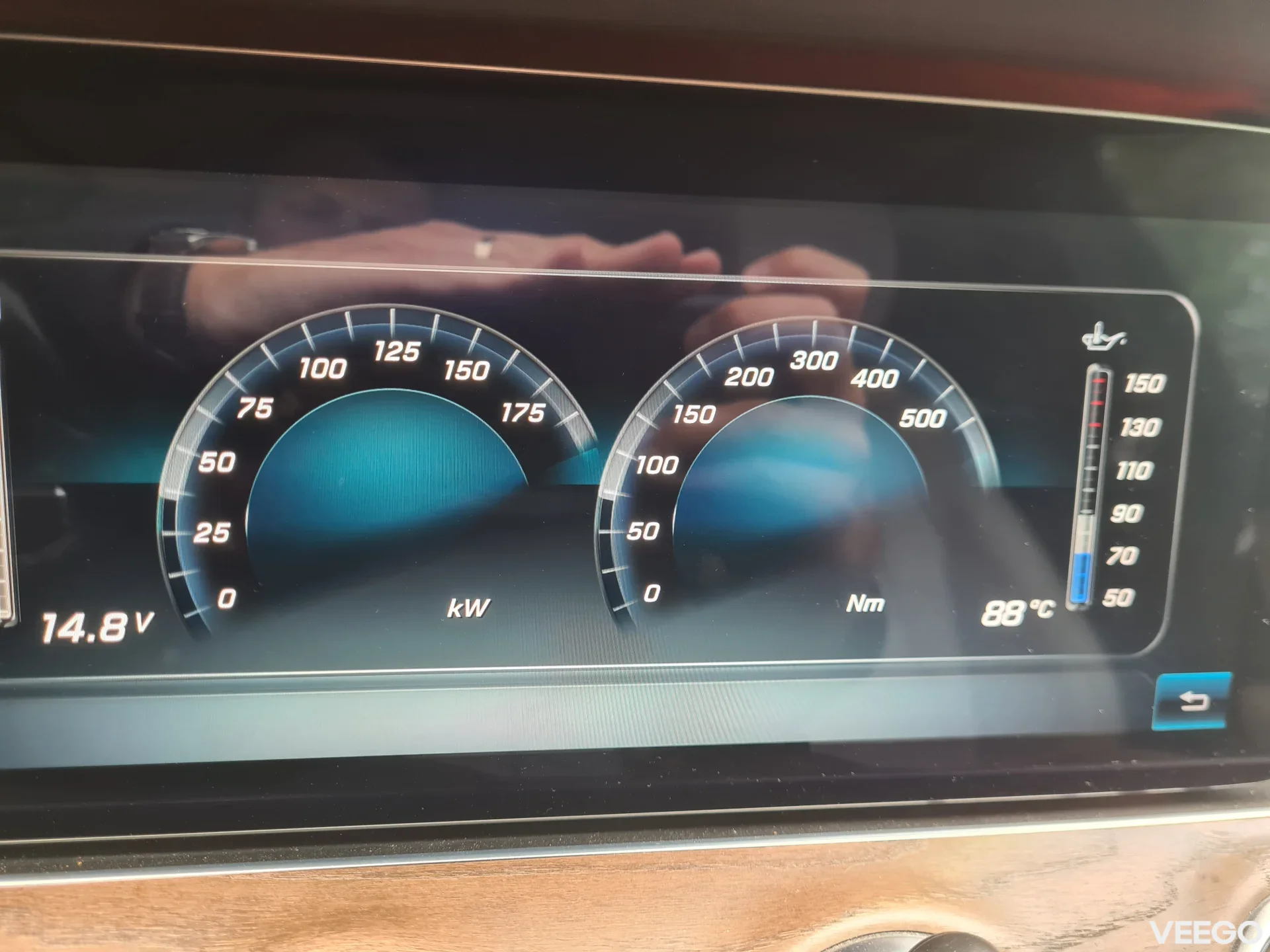 Mercedes-Benz E220 W213 2.0 143kW