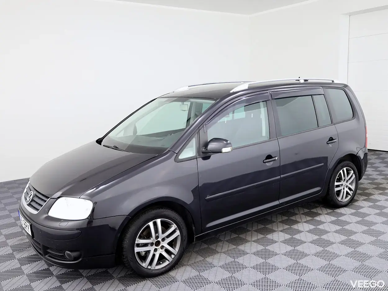 Volkswagen Touran 2.0 104kW