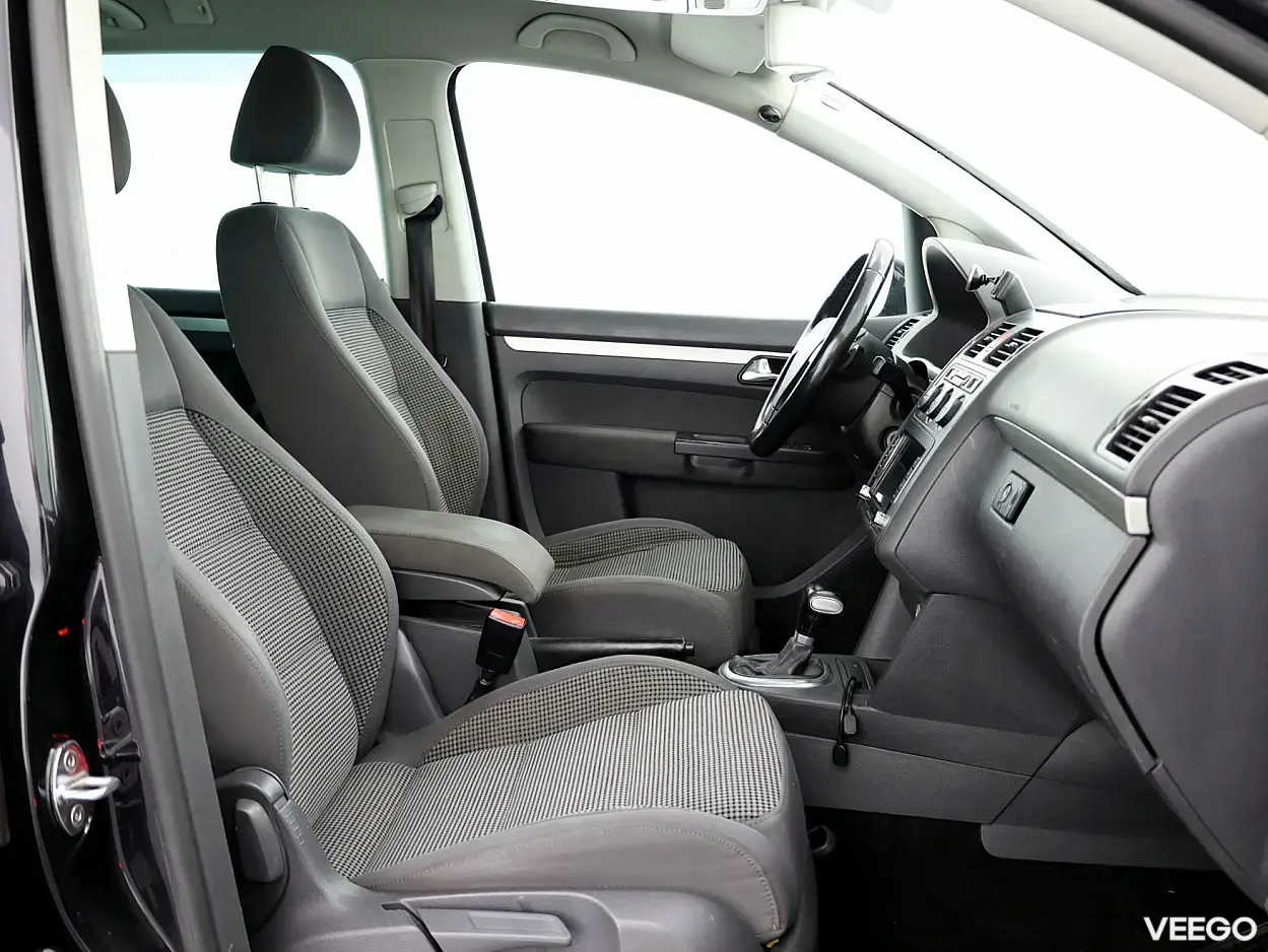 Volkswagen Touran 2.0 104kW
