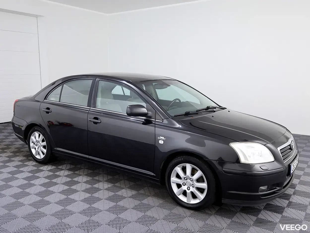 Toyota Avensis 2.2 130kW