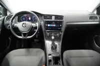 Volkswagen Golf 96kW thumbnail