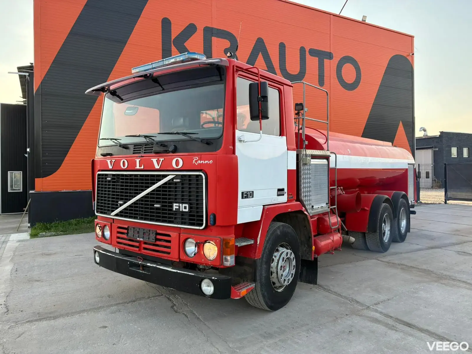 Volvo F10 Ruberg / 2700 l/min / tanks 9000 I + 1000 l  184kW