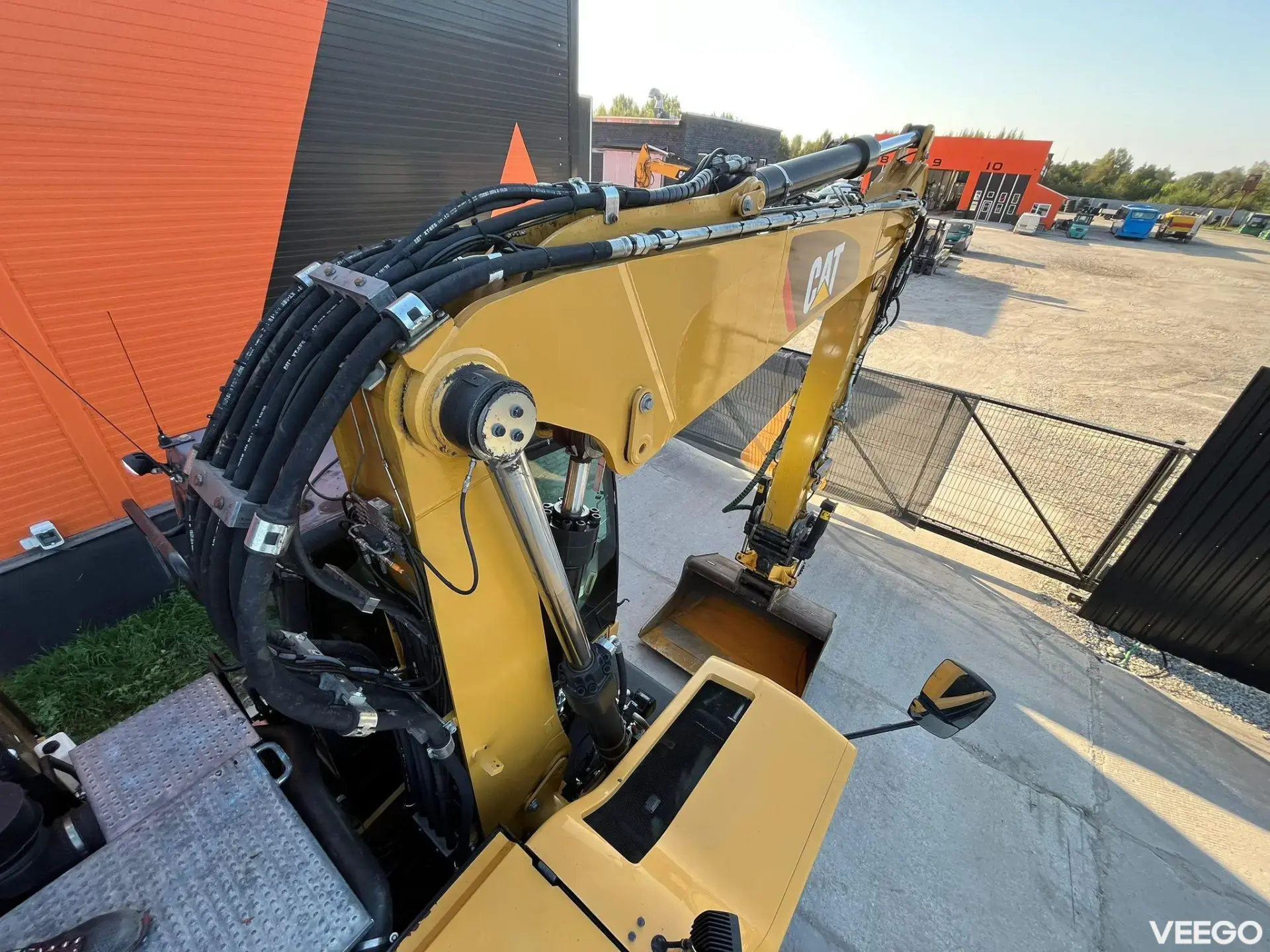 Caterpillar M 318 F ROTOTILT / CENTRAL LUBRICATION / AC 129kW