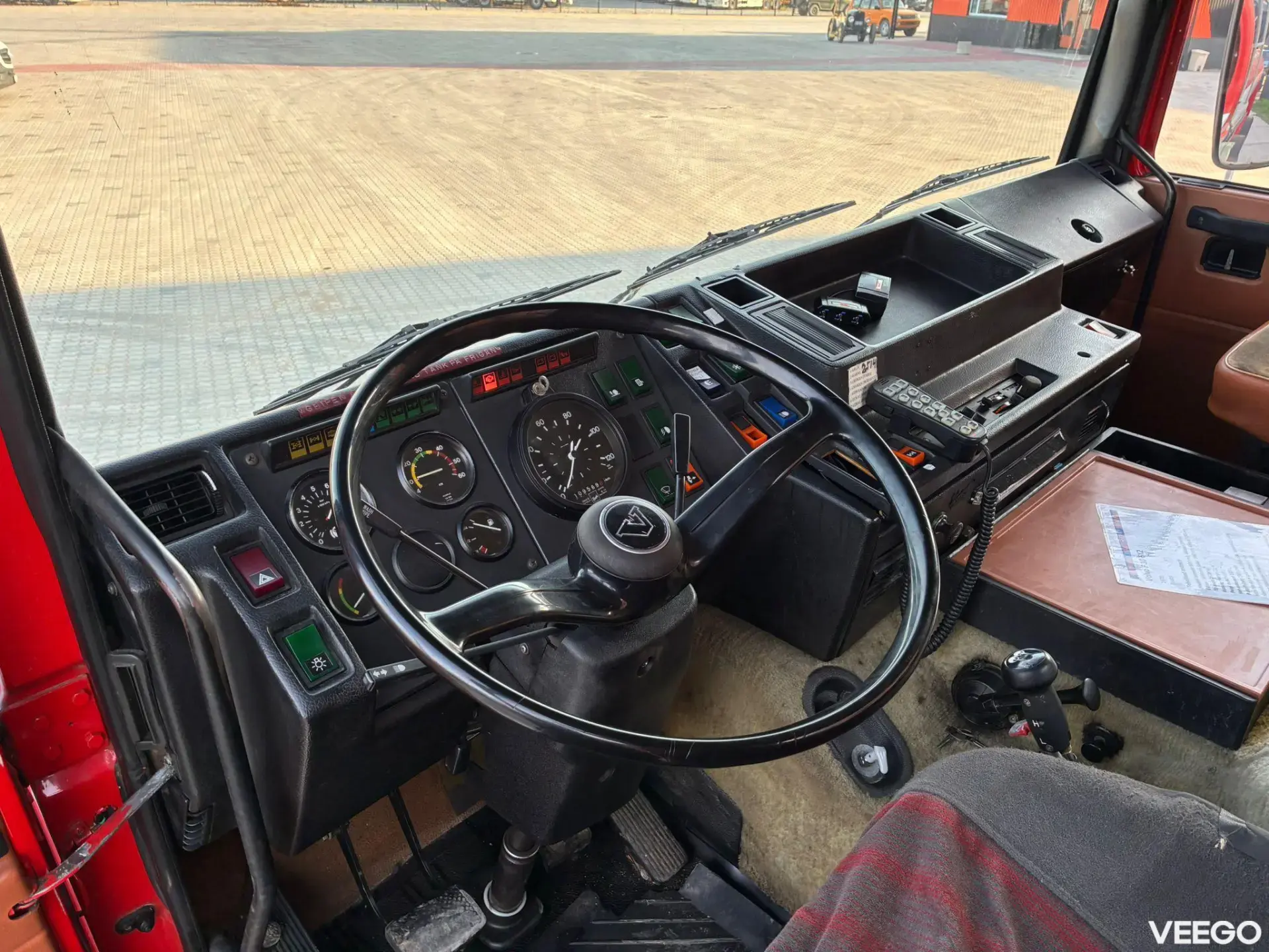 Volvo F10 Ruberg / 2700 l/min / tanks 9000 I + 1000 l  184kW